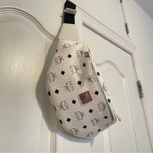 MCM Fursten White Medium Belt Bag